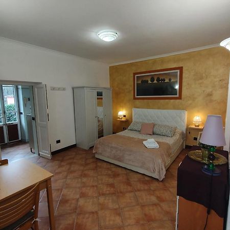 Piramide Gold Apartment Rome Bagian luar foto