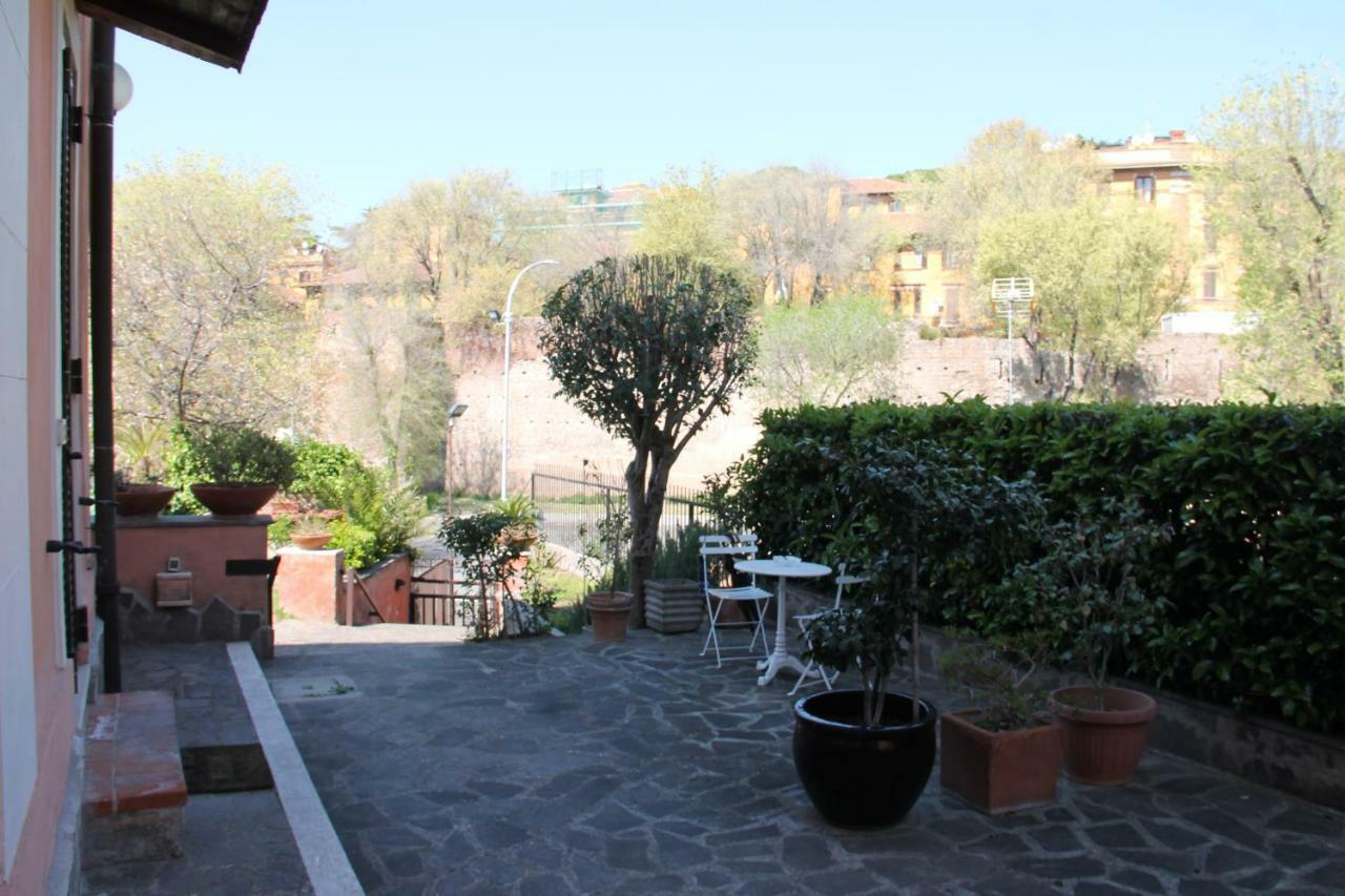 Piramide Gold Apartment Rome Bagian luar foto